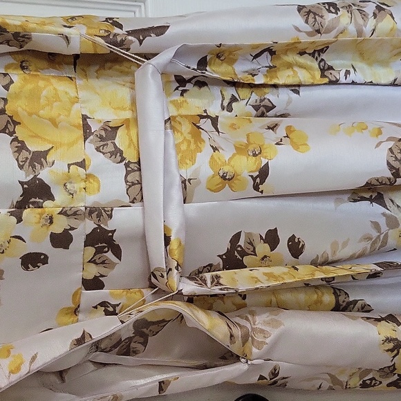 Stunning Jessica Howard dress - Picture 11 of 12